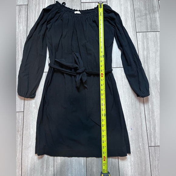 Michael kors Black Off The Shoulder Dress Size Medium - Picture 2 of 4